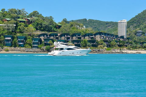 Yacht Club Villa 33-Serenity-Ocean Views With Golf Buggy - Accommodation NT 2