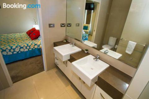 Baywatch 3 - Accommodation NT 6