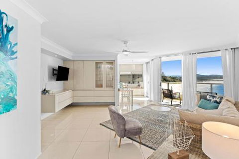 Beachpoint Unit 503 28 North Street Forster - Accommodation NT 6