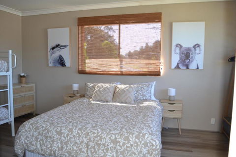 Apartment With Sweeping View Of The Bay 2 Bedrooms Sleeps 5 - Accommodation NT 1