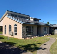 11 Anchovy Street Tin Can Bay Summer Haven coastal retreat - Accommodation NT