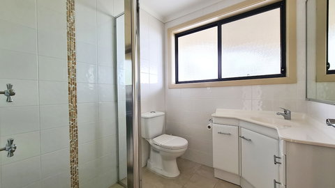 A Vista Townhouse 1 - Accommodation NT 3