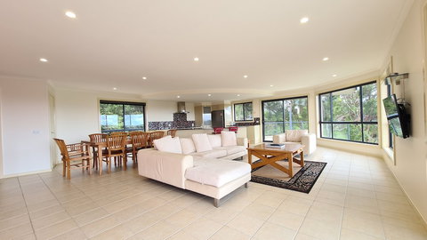 A Vista Townhouse 1 - Accommodation NT 6