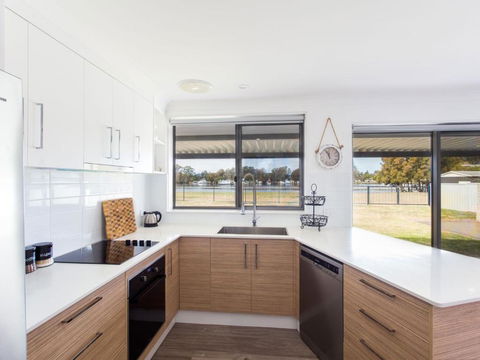 18 Rest Point - Accommodation NT 5