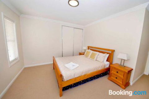 Brookwater Waterfront On Lake Mulwala - Accommodation NT 5