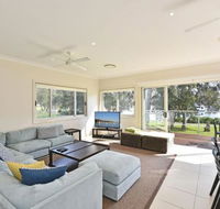Wangi Lakehouse renovated Lake Macquarie lakefront Location - NT Tourism