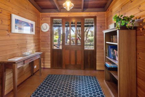 Coleys Beach House Yallingup - Accommodation NT 5