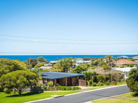Williams Wonder Large Beach House - Accommodation NT 4