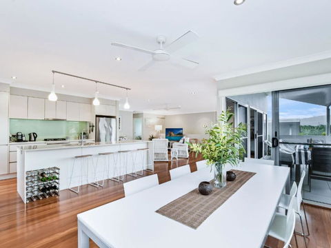 East Coast - Accommodation NT 5