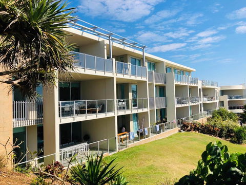 Absolute Beachfront Cabarita Beach Ocean Views 3 Bed Apartment - Accommodation NT 4