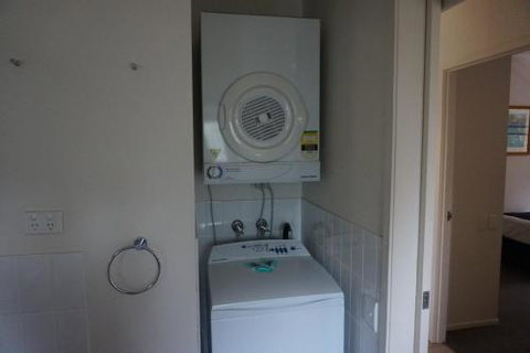 Baden 80 Rainbow Shores Air Conditioned Unit Top Floor Walk To Beach - Accommodation NT 2