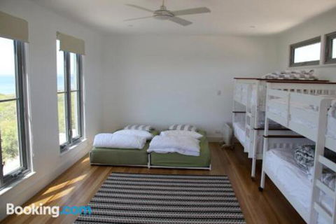DEstrees Bay Beach House - Accommodation NT 5