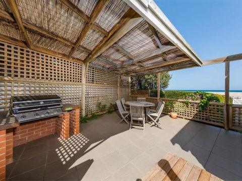 THE BEACH HOUSE Gerroa 4pm Check Out Sundays - Accommodation NT 1