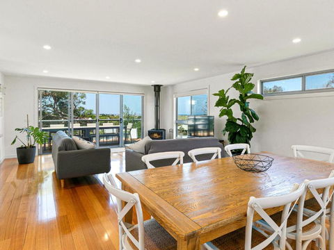 Olive Grove - Accommodation NT 6
