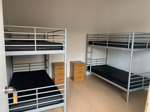 Roey Backpackers & Party Bar - Accommodation NT 5