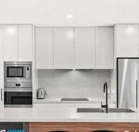 Modern Family Retreat 12 Minell Close - Accommodation NT
