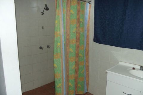 Leo Hotel Motel - Accommodation NT 6