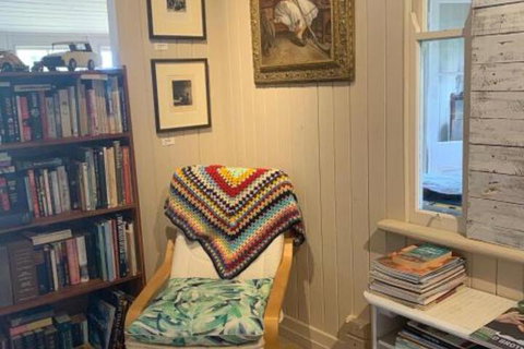 Hilltop Gallery - Accommodation NT 4