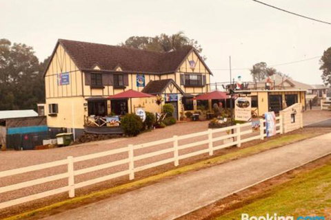 Hilltop Gallery - Accommodation NT 2