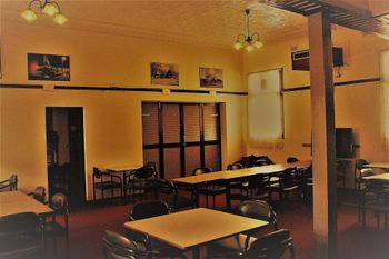 Caledonian Hotel - Accommodation NT 6