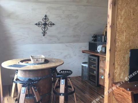 Bruny Island Accommodation 43 Degrees Beachside Studio Spa Apartments (1) - Accommodation NT 5