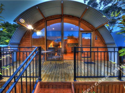 Bruny Island Accommodation 43 Degrees Beachside Studio Spa Apartments (1) - Accommodation NT 3