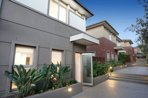 Kew Luxurious Townhouse - Accommodation NT 1