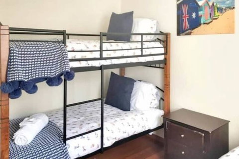 Home Near Shops & Beach - Accommodation NT 4