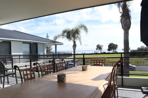 Hi Surf Unit 3 - Accommodation NT 1