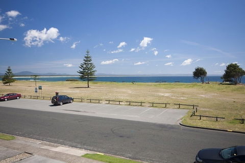 Hi Surf Unit 4 - Accommodation NT 2