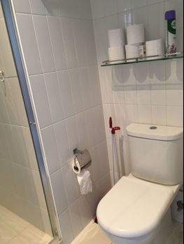 V Apartment - Accommodation NT 5