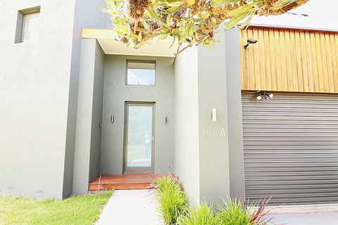 Break Point - Accommodation NT 0