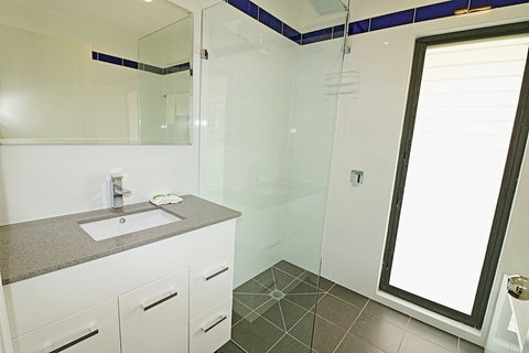 Break Point - Accommodation NT 6