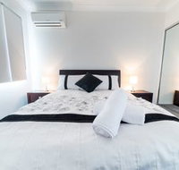1 Bedroom Gold Coast Beachside Apt w AC  Parking - Accommodation NT