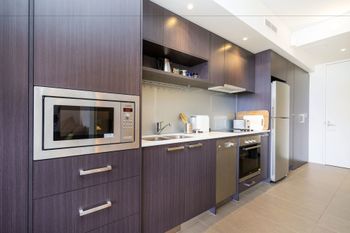 Executive Studio Inner City Apartment - Accommodation NT 6