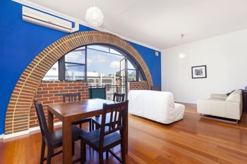 Stylish Inner City Apartment - NT Tourism 3