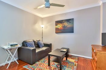 Super 1 Bedroom Pad In New Farm - NT Tourism 0