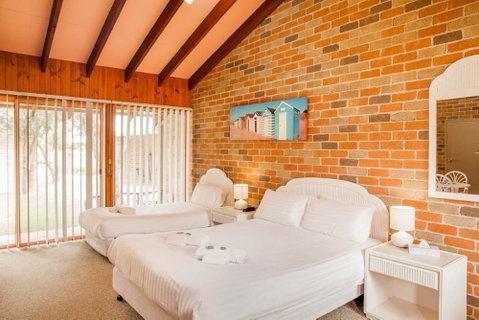 Crescent Head Resort & Conference Centre - Accommodation NT 5