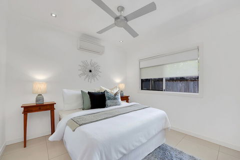 Luxury Home Near Marina - Accommodation NT 3