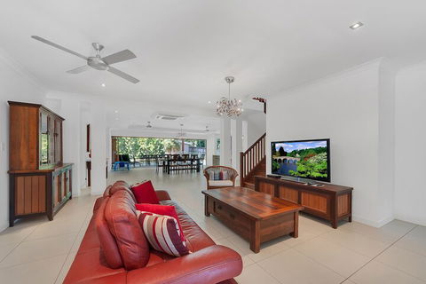 Luxury Home Near Marina - Accommodation NT 2