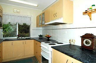 Ambience Holiday Apartments - Accommodation NT 4
