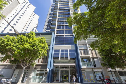Apartments Melbourne Domain - New Quay Docklands - NT Tourism 1