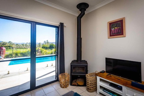 Mandalay Villas - Villa 2 - Accommodation NT 6