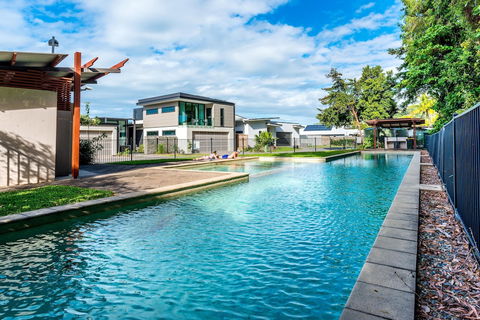 Blue Lagoon Villa B - NT Tourism 3
