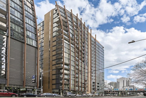 Ella, 1BDR Melbourne Apartment - Accommodation NT 0