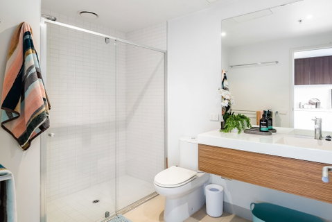 Ella, 1BDR Melbourne Apartment - Accommodation NT 2