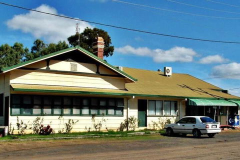 Gowrie Hotel Motor Inn - NT Tourism 2