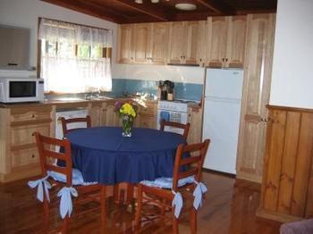 Buttercup Cottage & Private Apartment - Accommodation NT 6