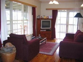 Buttercup Cottage & Private Apartment - Accommodation NT 5