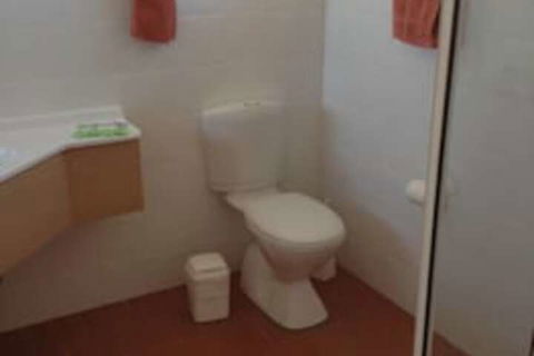 Tenterfield Golf Club Fairways Lodge - NT Tourism 5